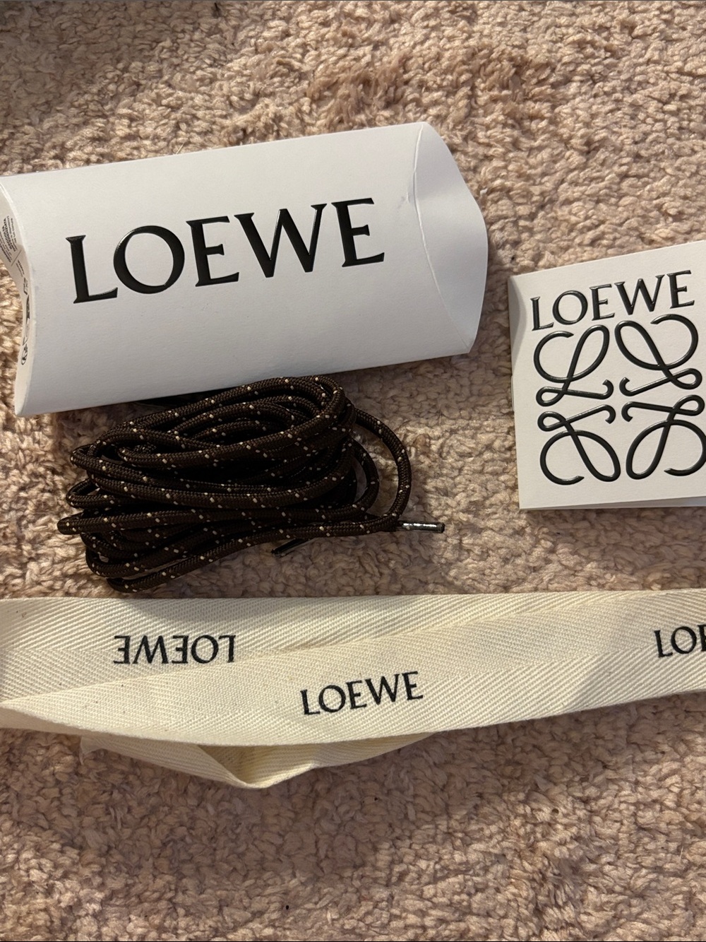 🤎 New Authentic Loewe Brown Shoelaces with Cream Branded Ribbon